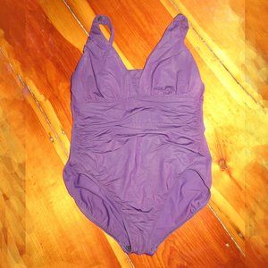 purple ruched Lands End one piece swimsuit size 16 wirefree